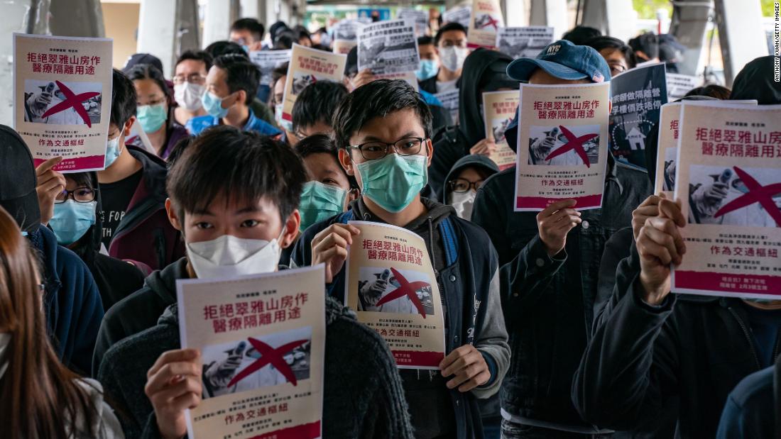 Coronavirus death toll in China overtakes SARS outbreak